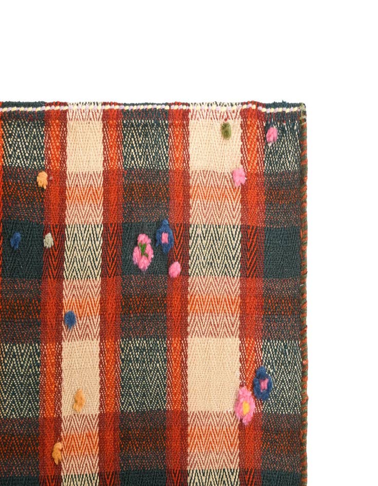 Detail image of 4' 8 x 6' 11 Jajim Rug