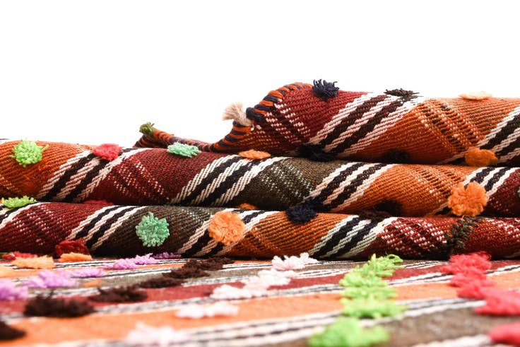 Detail image of 4' 10 x 7' Jajim Rug