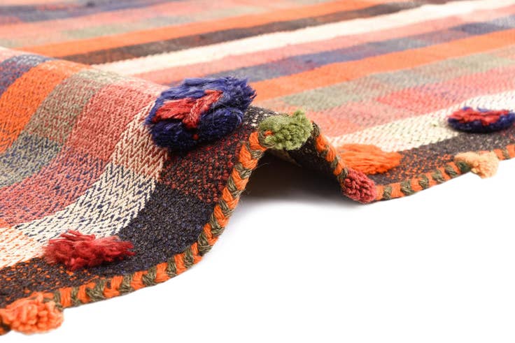 Detail image of 4' 8 x 6' 2 Jajim Rug