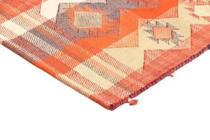 Detail image of 4' 8 x 7' 1 Jajim Rug