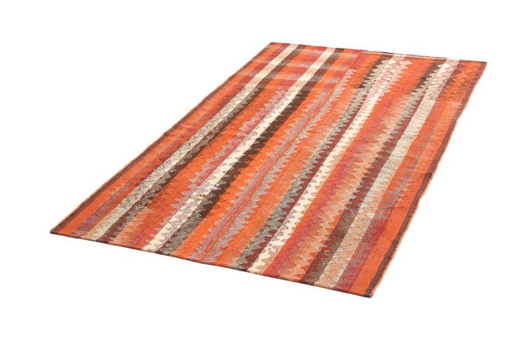 Detail image of 4' 4 x 7' 7 Jajim Rug