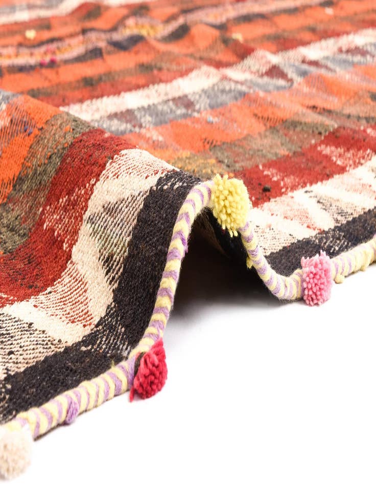 Detail image of 4' 8 x 6' Jajim Rug