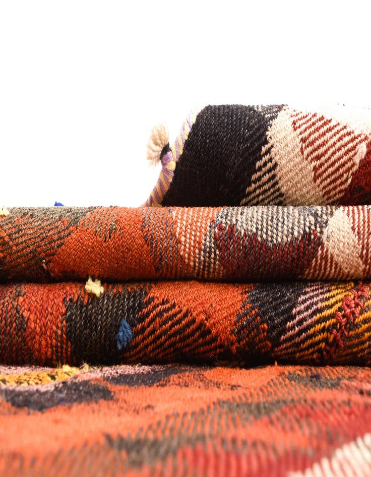 Detail image of 4' 8 x 6' Jajim Rug