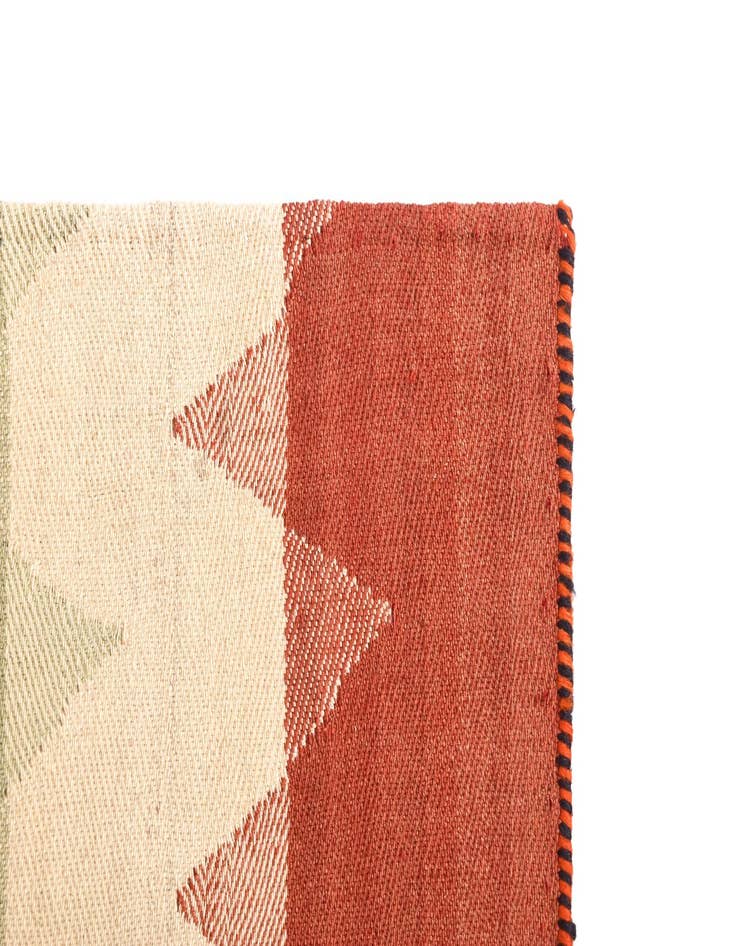 Detail image of 4' 9 x 6' Jajim Rug