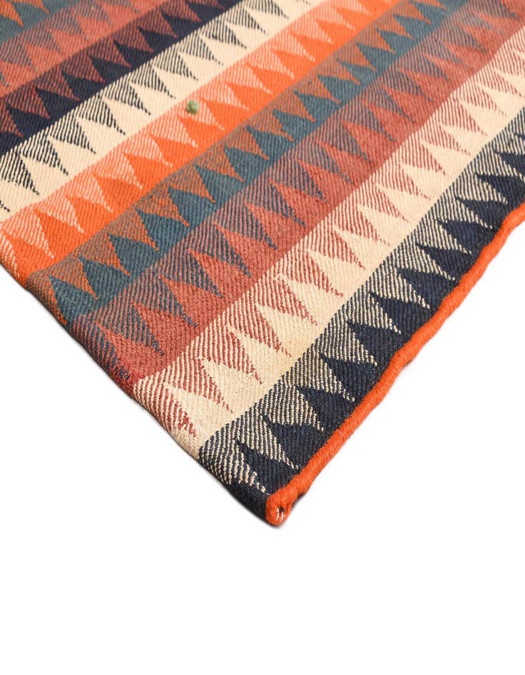 Detail image of 4' 8 x 5' 10 Jajim Rug