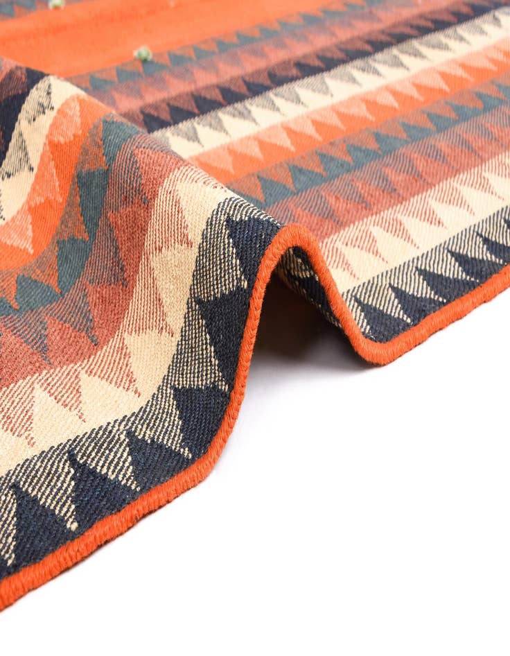 Detail image of 4' 8 x 5' 10 Jajim Rug