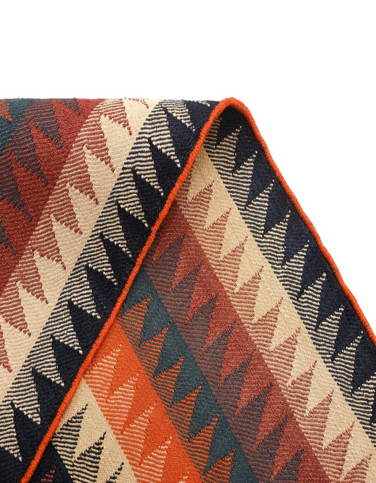 Detail image of 4' 8 x 5' 10 Jajim Rug