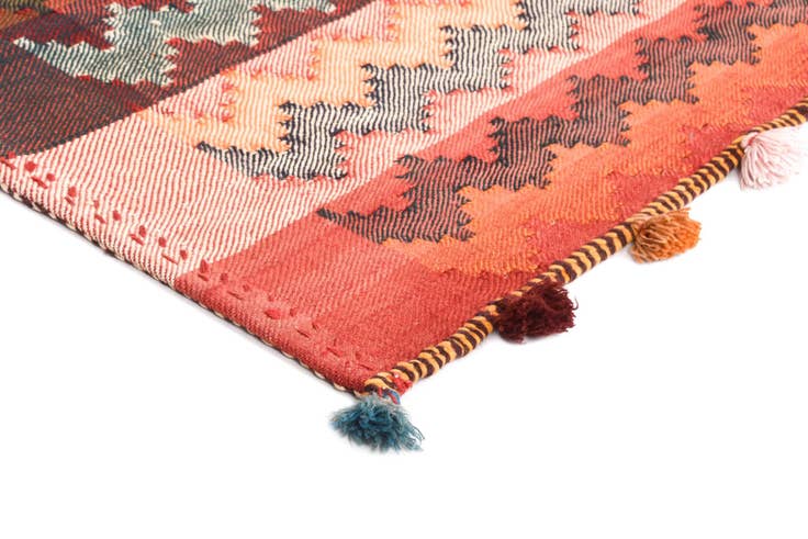 Detail image of 4' 10 x 6' 6 Jajim Rug