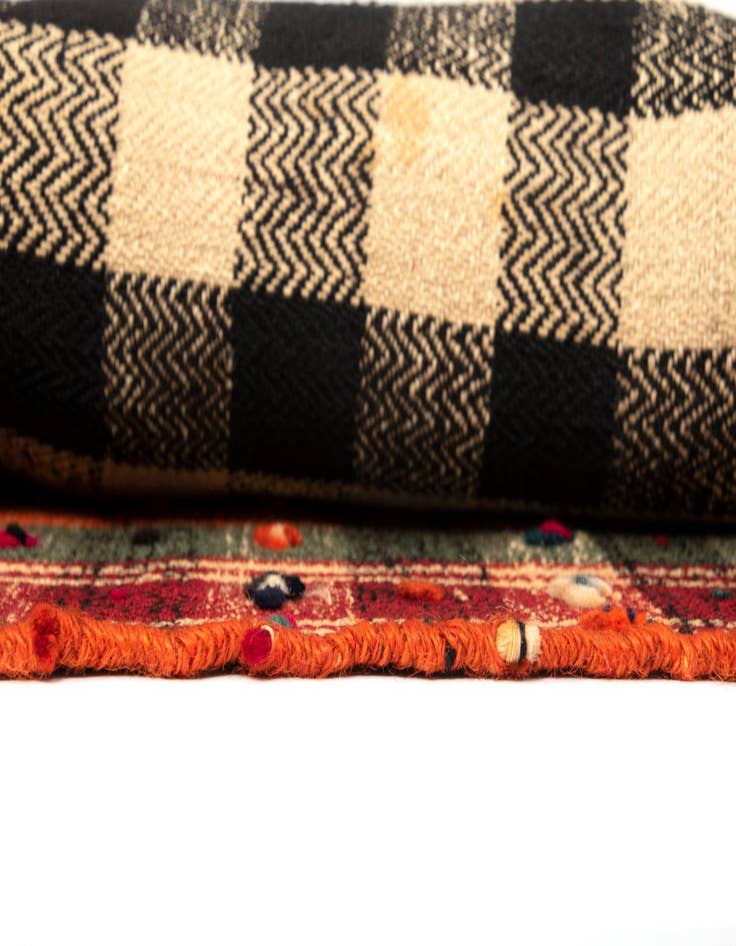 Detail image of 4' 11 x 7' Jajim Wool Rug