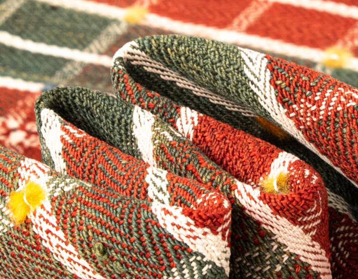 Detail image of 5' 1 x 6' 8 Jajim Wool Rug