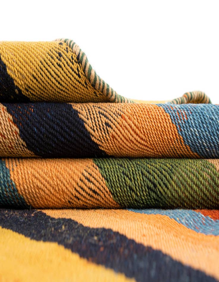 Detail image of 5' x 7' 4 Jajim Wool Rug