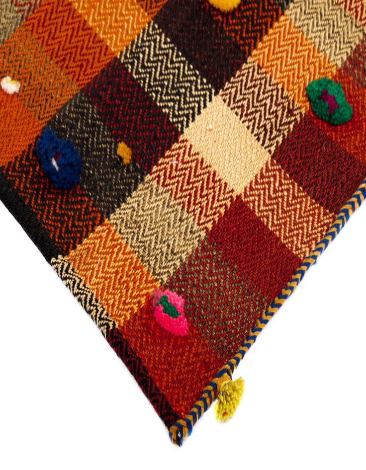 Detail image of 4' 10 x 7' 7 Jajim Wool Rug