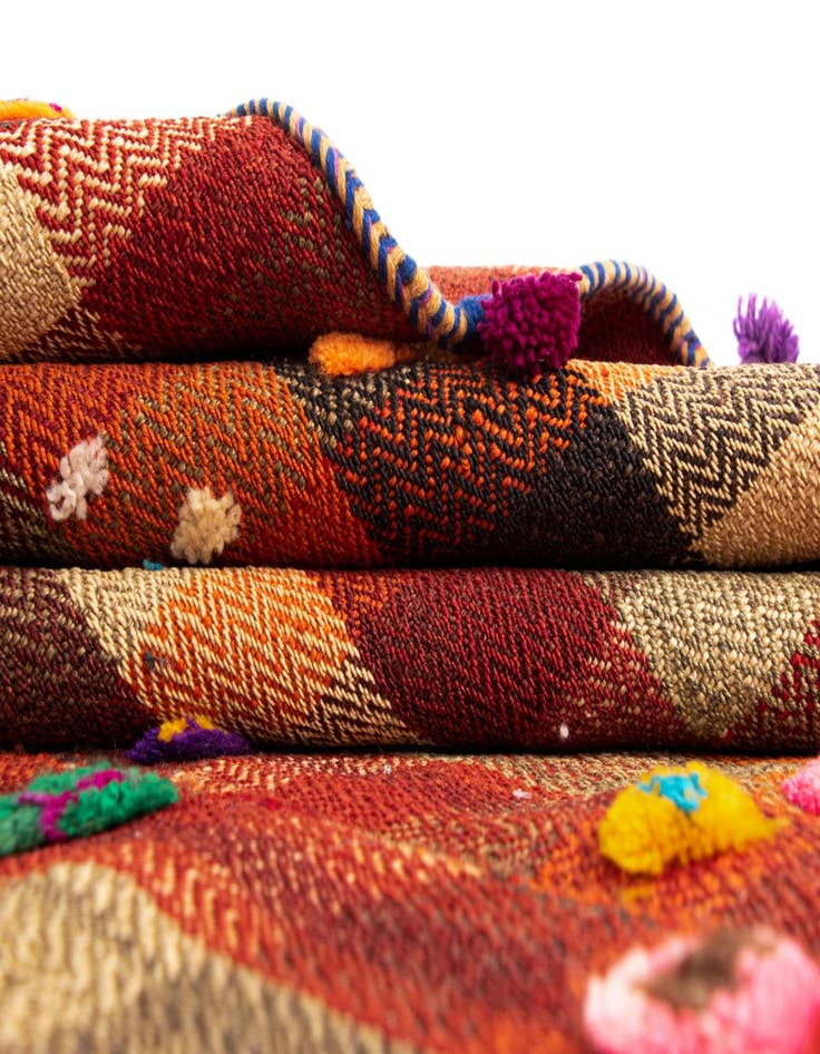 Detail image of 4' 10 x 7' 7 Jajim Wool Rug