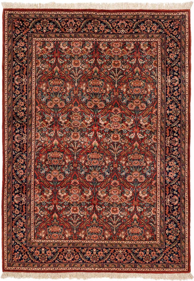 Detail image of 4' 4 x 6' 1 Kashan Rug