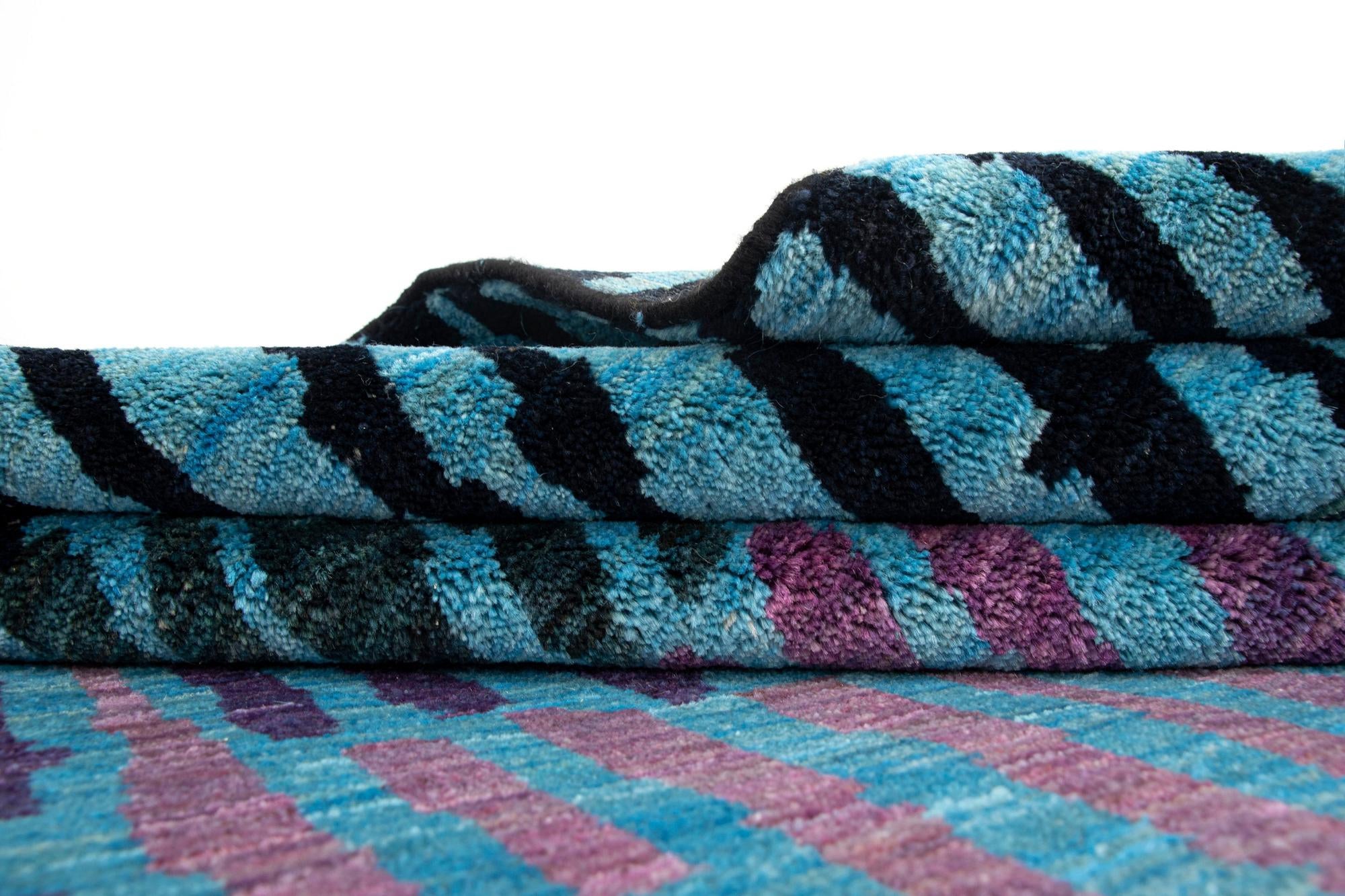 8' 2 x 9' 7 Kashkuli Wool Rug