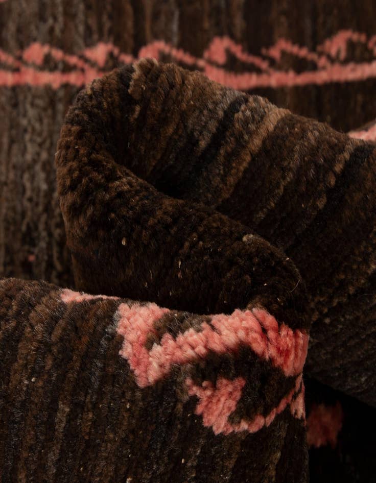 Detail image of 2' 10 x 3' 11 Kashkuli Wool Rug