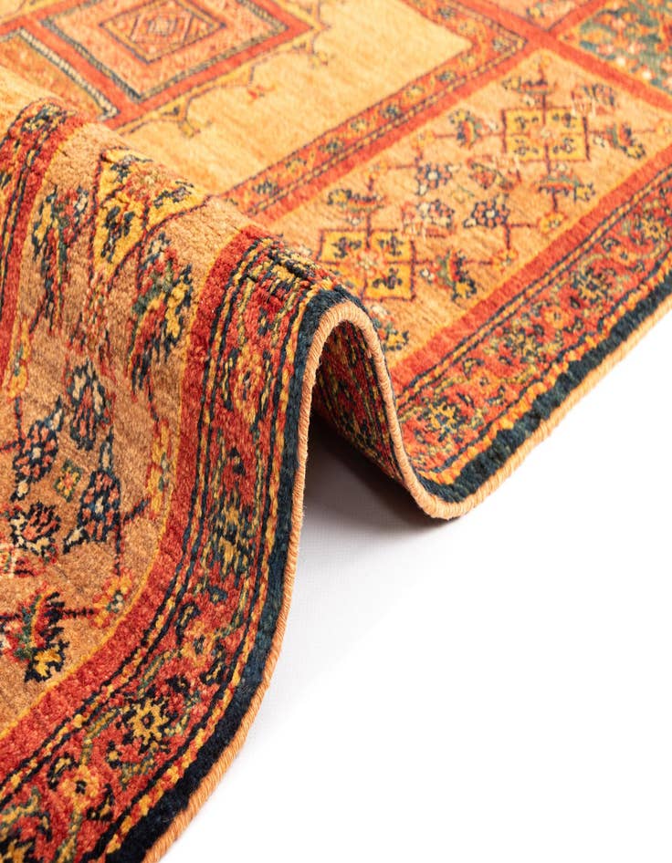 Detail image of 3' 6 x 6' Kashkuli Wool Rug