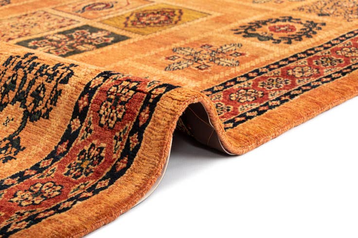 Detail image of 3' 7 x 4' 11 Kashkuli Wool Rug