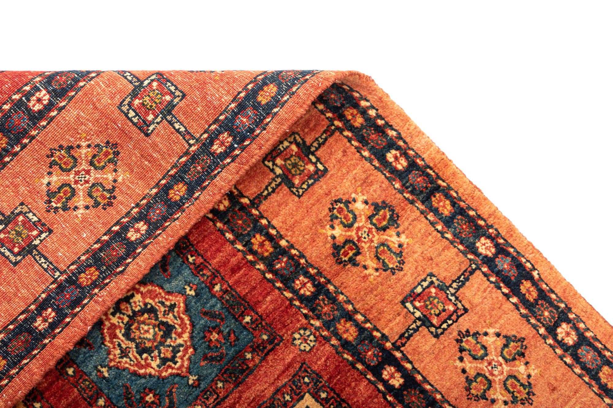 3' 5 x 4' 11 Kashkuli Wool Rug