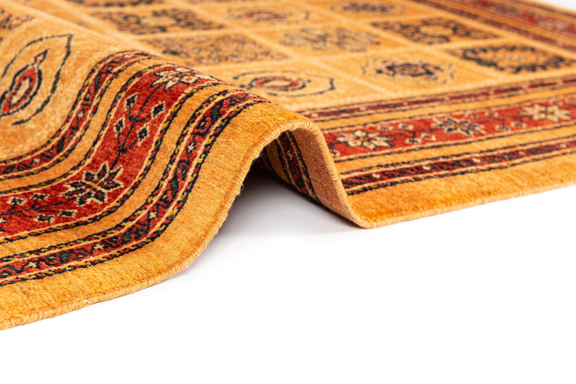 3' 7 x 5' 7 Kashkuli Rug
