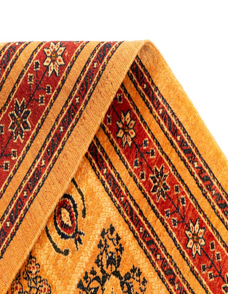 Detail image of 3' 7 x 5' 7 Kashkuli Rug