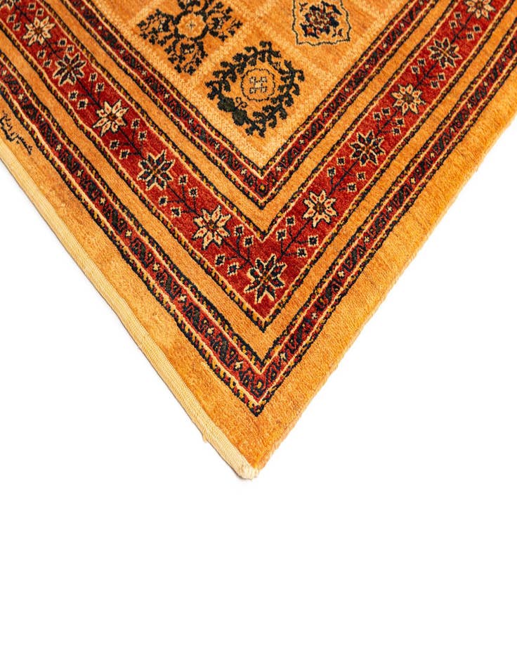 Detail image of 3' 7 x 5' 7 Kashkuli Rug