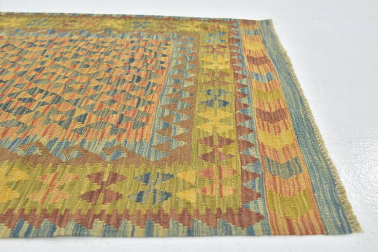 Detail image of 3' 5 x 4' 9 Hand Woven Kilim Maymana Wool Rug