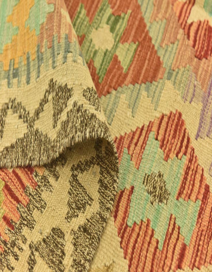 Detail image of 4' 6 x 6' 6  Hand Woven Kilim Maymana Wool Rug
