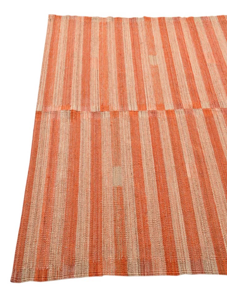 Detail image of 4' 5 x 5' 10  Hand Woven Kilim Modern Wool Rug