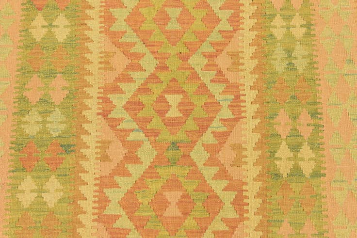 Detail image of 3' 2 x 5' Hand Woven Kilim Waziri Wool Rug