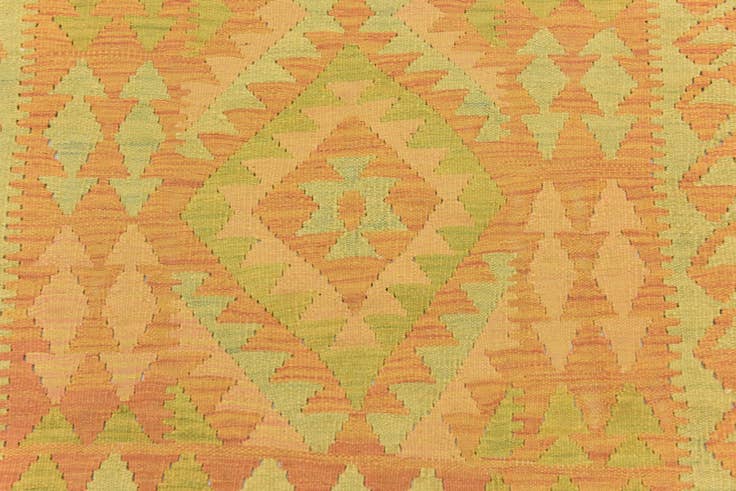 Detail image of 3' x 4' 9 Hand Woven Kilim Waziri Wool Rug