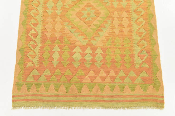 Detail image of 3' x 4' 9 Hand Woven Kilim Waziri Wool Rug