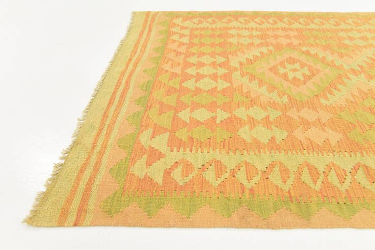 Detail image of 3' x 4' 9 Hand Woven Kilim Waziri Wool Rug