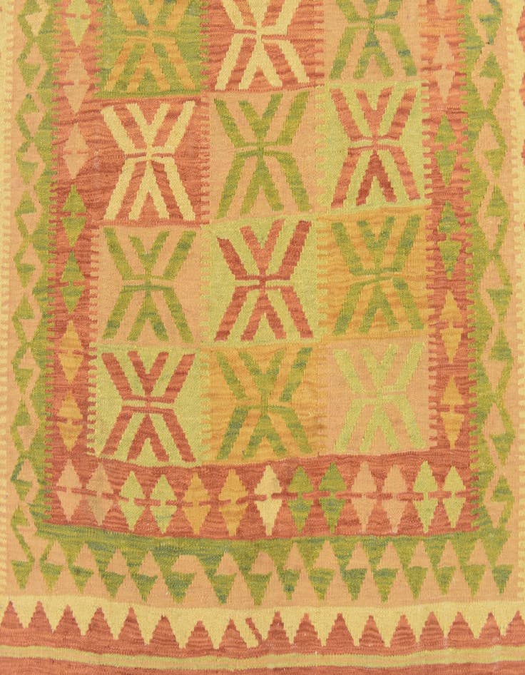 Detail image of 4' x 6' 6  Hand Woven Kilim Waziri Wool Rug