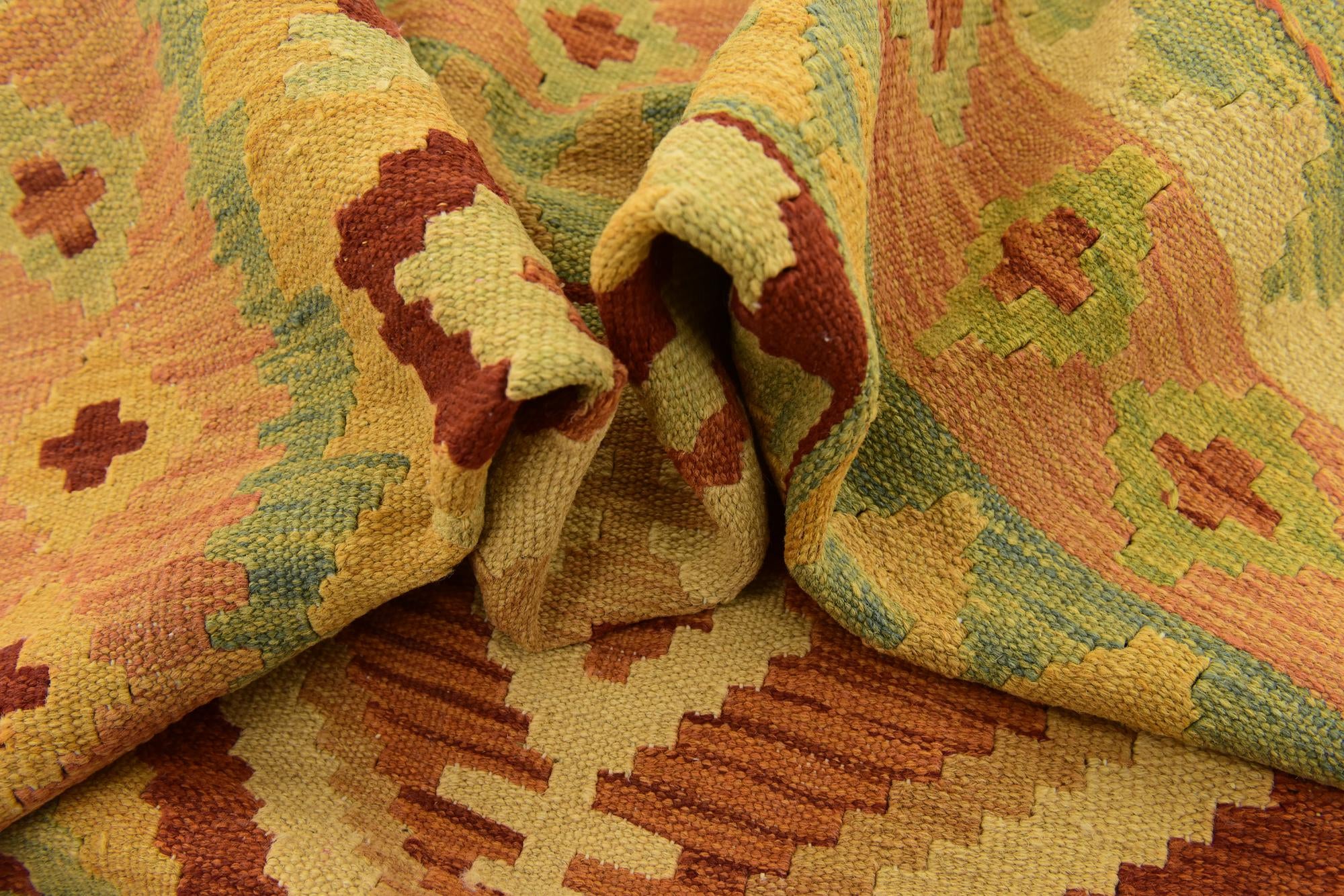 4' 9 x 6' 6 Hand Woven Kilim Waziri Wool Rug