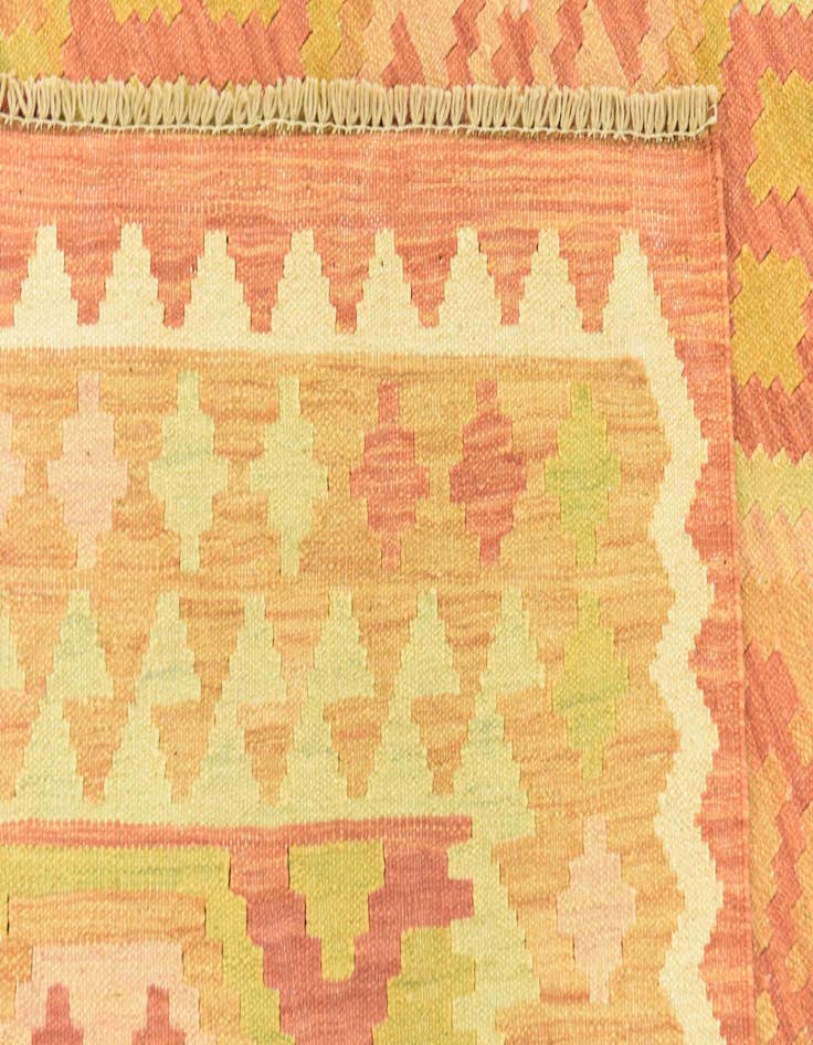 Detail image of 4' 10 x 6' 7  Hand Woven Kilim Waziri Wool Rug