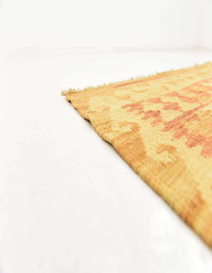 Detail image of 4' 9 x 6' 8  Hand Woven Kilim Waziri Wool Rug