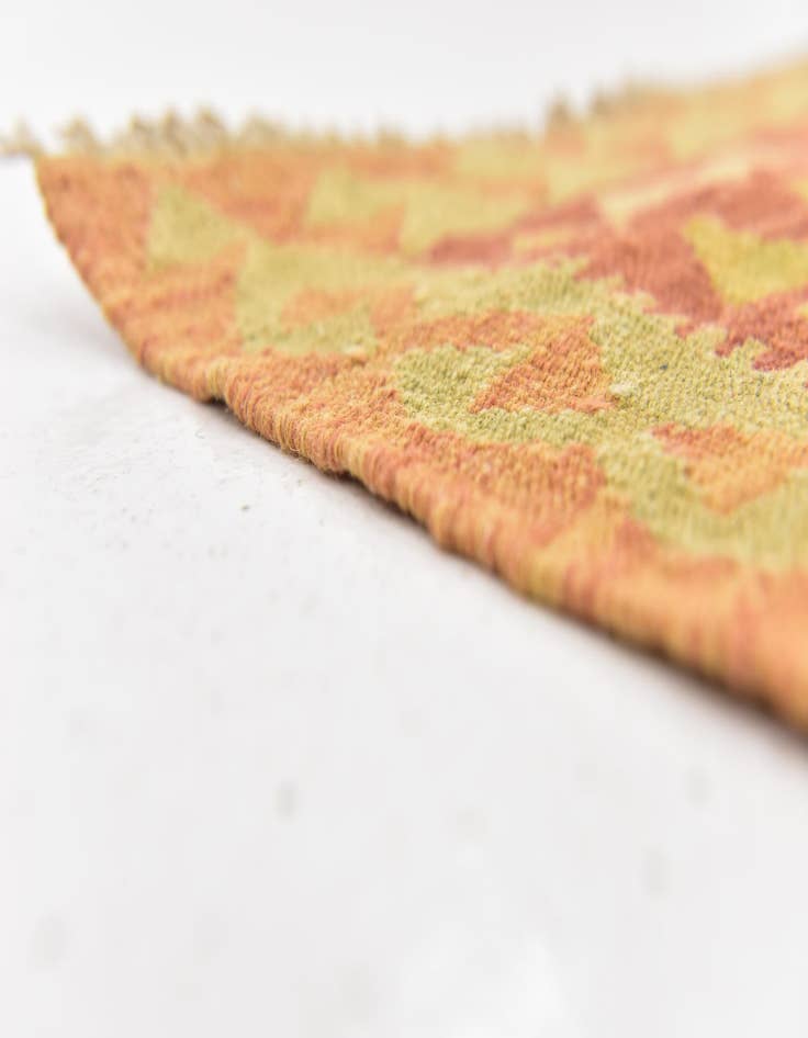 Detail image of 4' 9 x 6' 6  Hand Woven Kilim Waziri Wool Rug