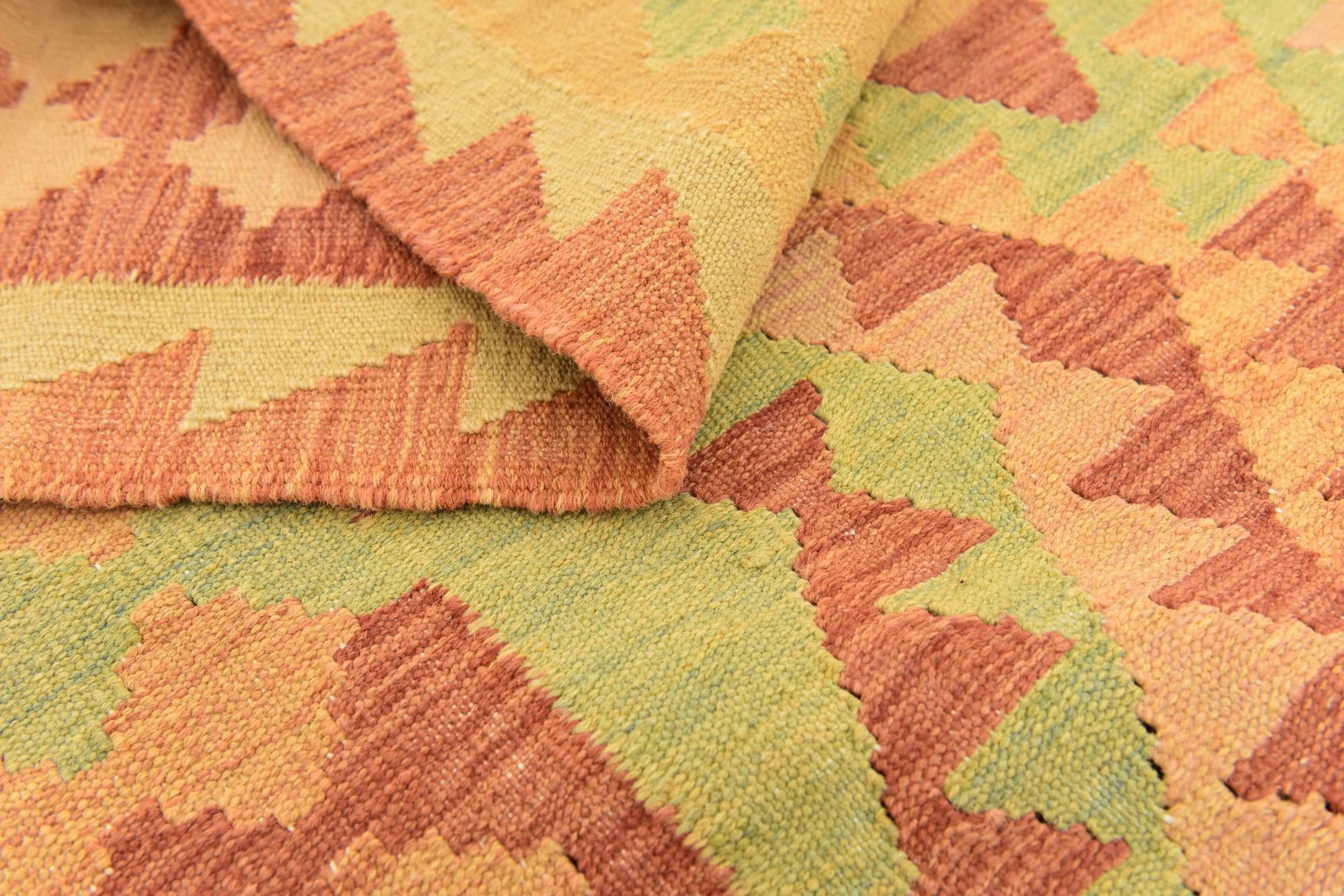 5' x 6' 6 Hand Woven Kilim Waziri Wool Rug