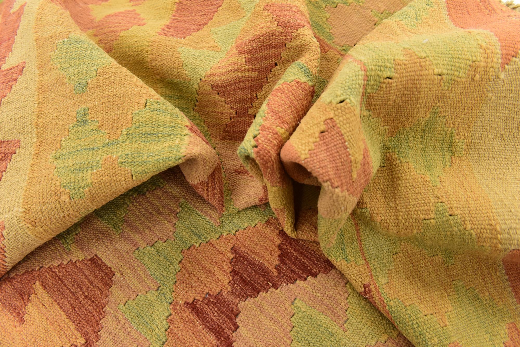 5' x 6' 6 Hand Woven Kilim Waziri Wool Rug