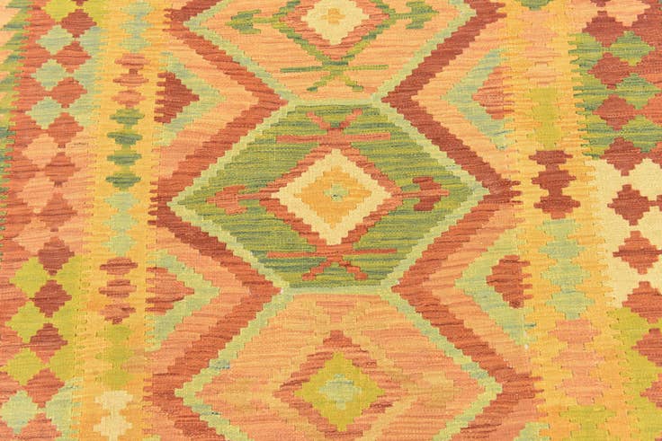 Detail image of 3' 8 x 6' 3 Hand Woven Kilim Waziri Wool Rug