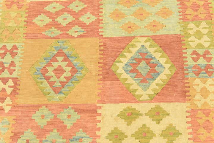 4' 9 x 6' 7 Hand Woven Kilim Waziri Wool Rug