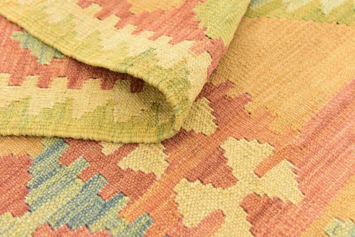 4' 9 x 6' 7 Hand Woven Kilim Waziri Wool Rug