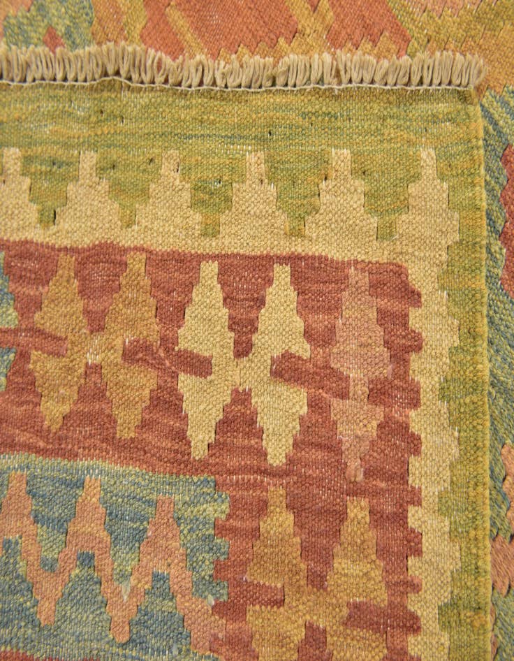 Detail image of 2' 7 x 4'  Hand Woven Kilim Waziri Wool Rug