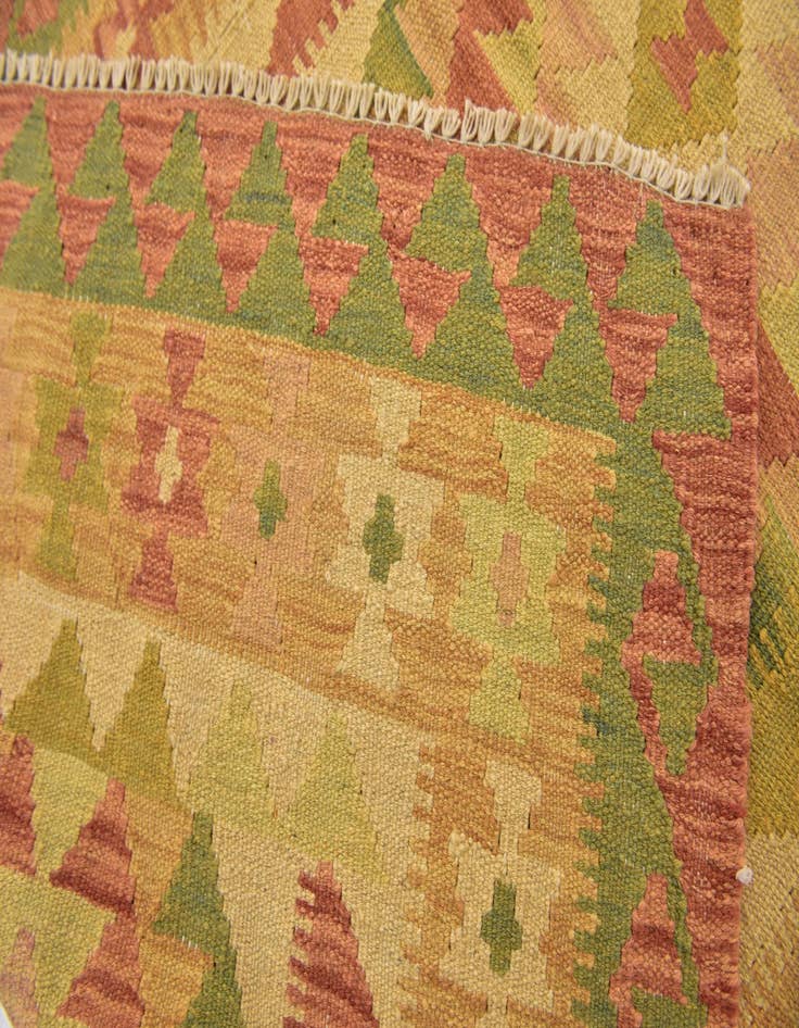 Detail image of 2' 7 x 4'  Hand Woven Kilim Waziri Wool Rug