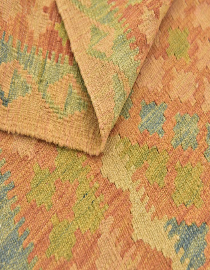 Detail image of 2' 7 x 4' 5  Hand Woven Kilim Waziri Wool Rug