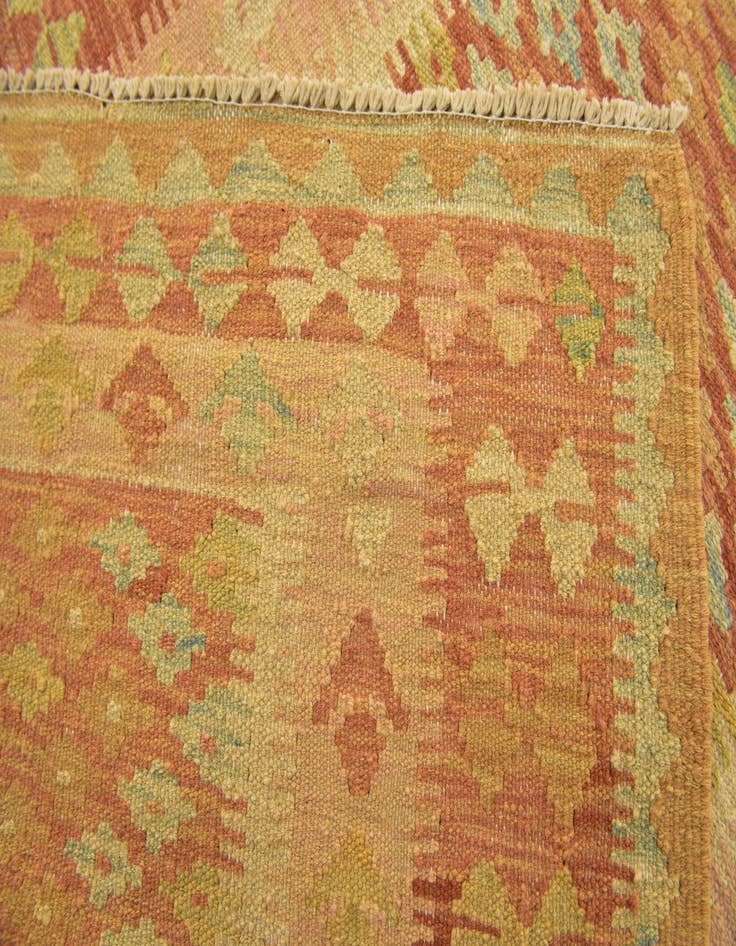 Detail image of 2' 8 x 4'  Hand Woven Kilim Waziri Wool Rug