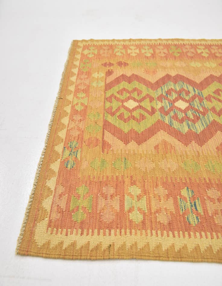 Detail image of 3' 2 x 5' Hand Woven Kilim Waziri Wool Rug