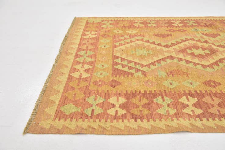 Detail image of 3' 4 x 5' Hand Woven Kilim Waziri Wool Rug