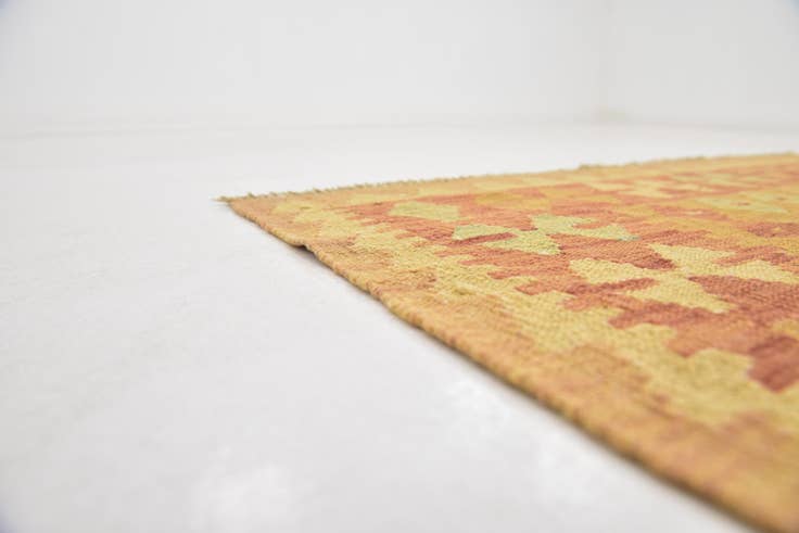 Detail image of 3' 4 x 5' Hand Woven Kilim Waziri Wool Rug